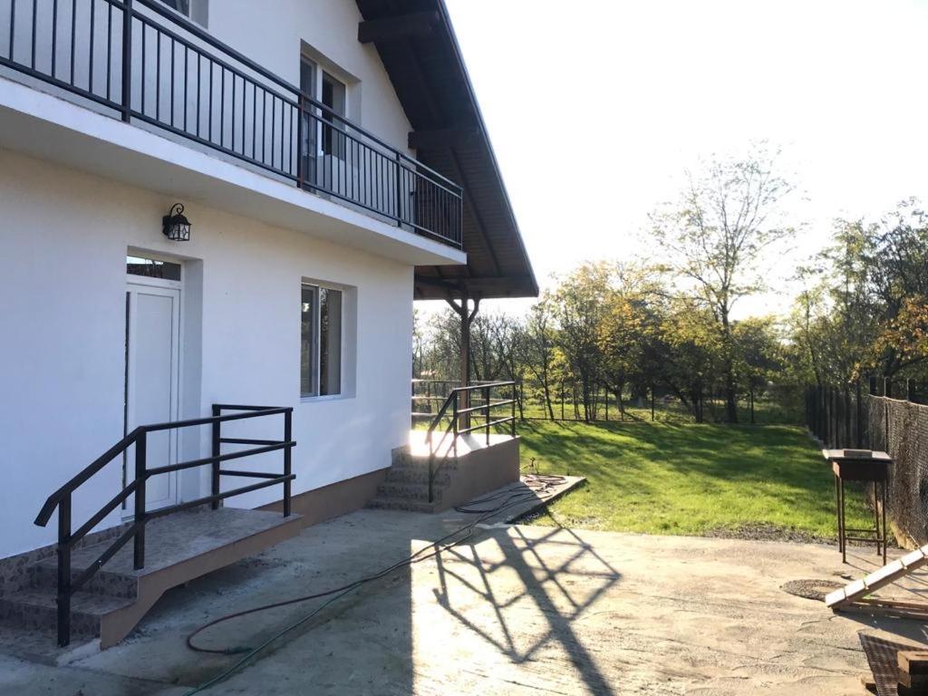 Green Nest Banesti Exterior photo