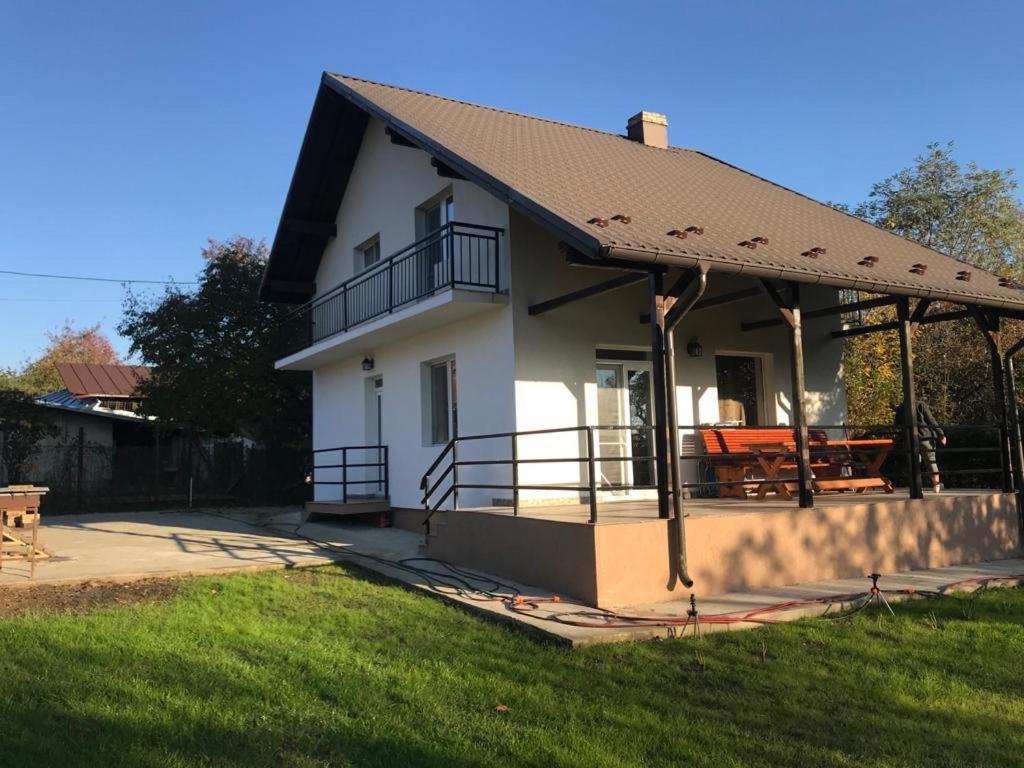 Green Nest Banesti Exterior photo
